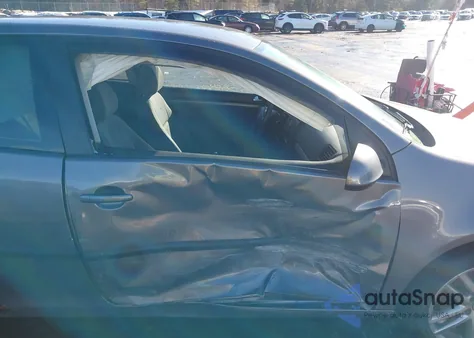 2007 Volkswagen Rabbit 2-Door из США, поврежденный, VIN WVWBS71K57W250112